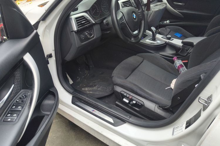 Used BMW 3 Series 2017 320i M Sport Driver Seat