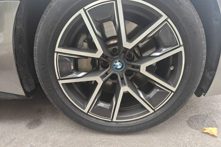 Used BMW i4 2023 eDrive35
