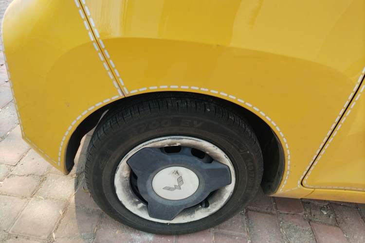 Used Wuling Hongguang MINIEV 2021 Macaron Premium Model – Lithium Iron Phosphate Left Front Wheel Hub