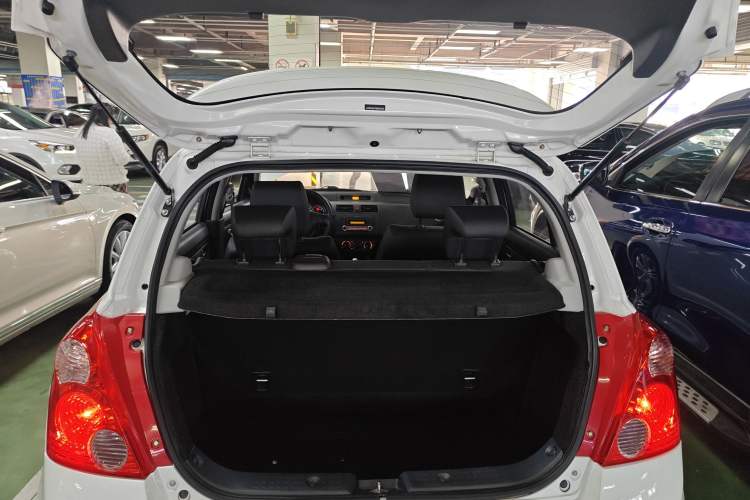 Used Suzuki Swift 2014 1.5L Automatic Fashion Edition