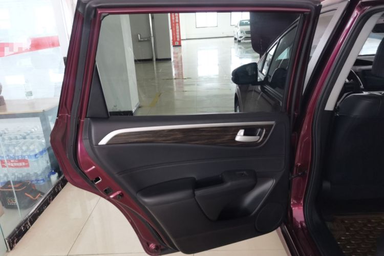 Used Honda Jade 2017 1.8L automatic Comfort version 5 seats
