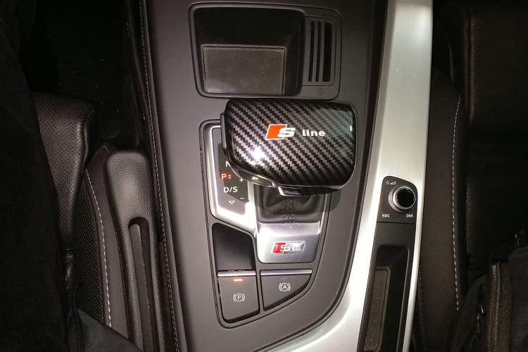 Used Audi A4L 2022 40 TFSI Luxury Dynamic Model