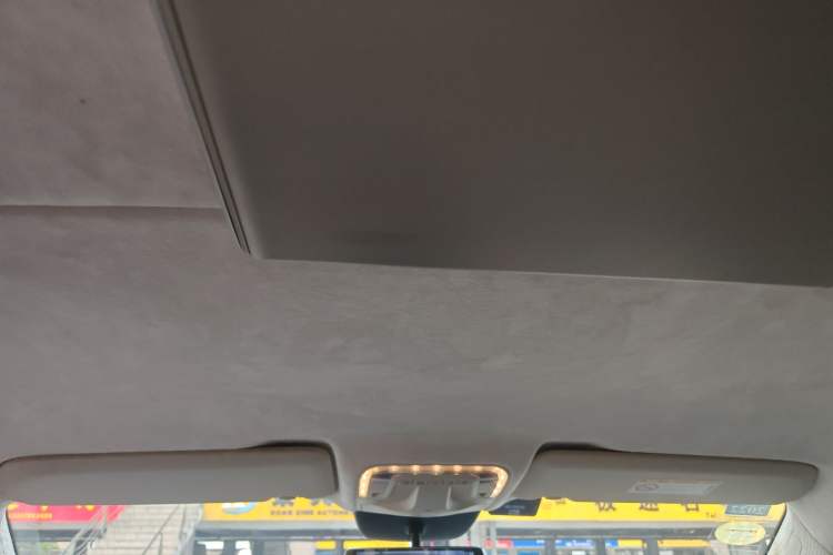 Used Mercedes-Benz Vito 2018 2.0T Business Version China VI Emission Standard
