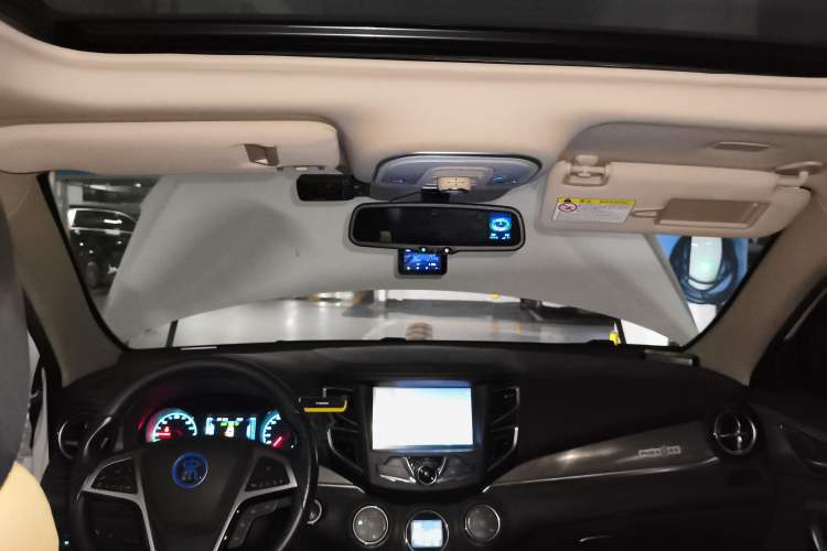 Used BYD Song New Energy 2017 Song DM 1.5TID All-Wheel Drive Luxury Model