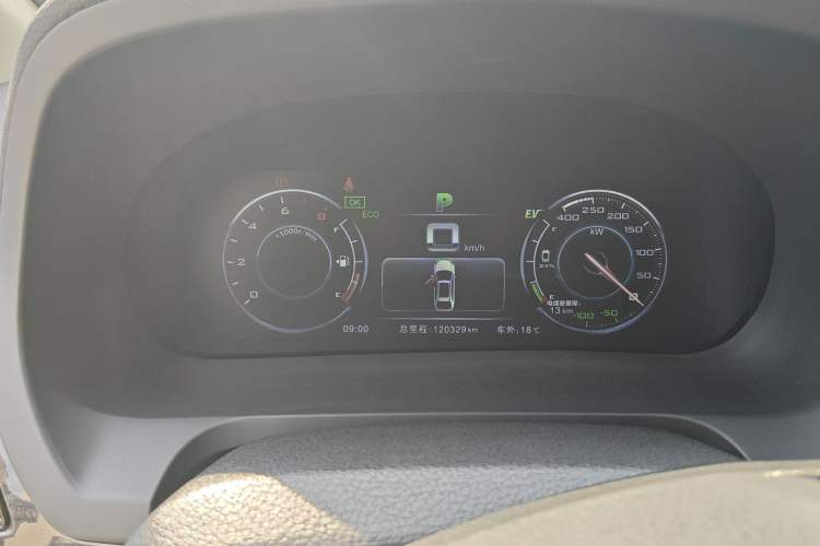 Used BYD Tang New Energy 2015 2.0T Four-Wheel-Drive Flagship Model
