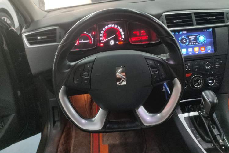 Used DS 5LS 2014 1.8L Elegant Edition VTi140