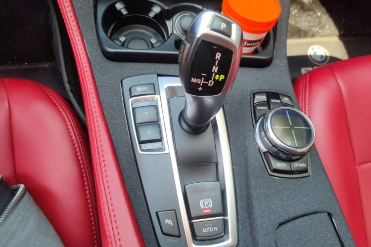 Used BMW 5 Series 2013 525Li Leading Model
