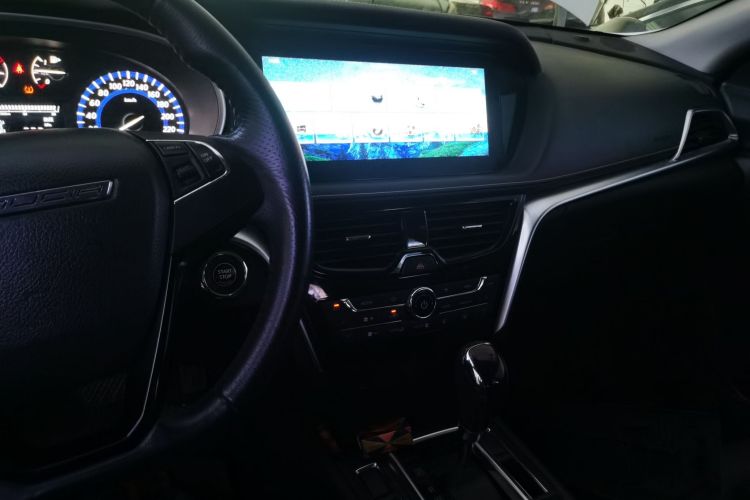 Used Venucia T90 2018 2.0L CVT Smart Connect Luxury Edition China V Standard