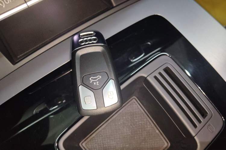 Used Audi Q5L 2021 40 TFSI Fashion Dynamic Model