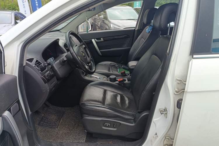 Used Chevrolet Captiva 2014 2.4L 4x4 Flagship Edition 7 Seats