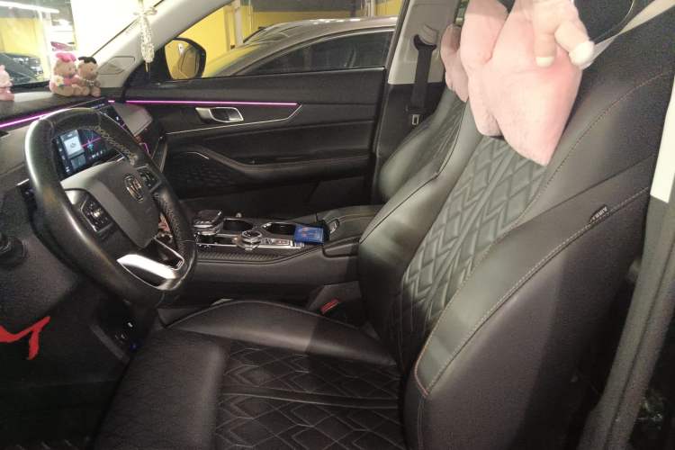 Used Changan UNI-K 2021 2.0T Prestige Edition
