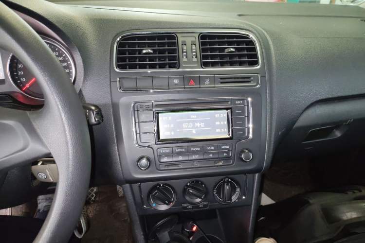 Used Volkswagen Polo 2014 1.6L Automatic Comfort Edition