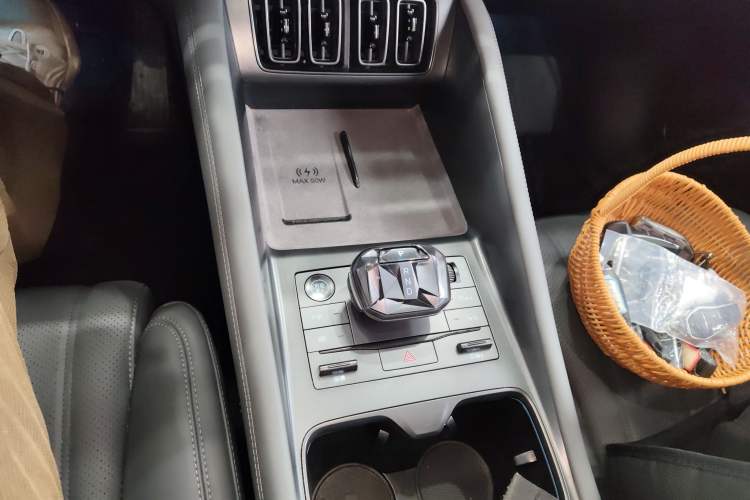 Used BYD Song L EV 2025 Intelligent Driving Version 662 km LiDAR Excellence Edition