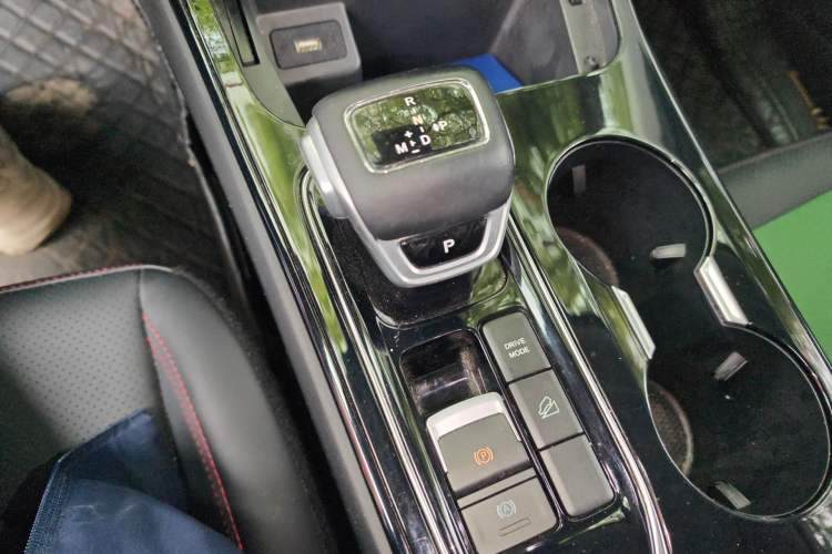 Used FORTHING T5 EVO 2021 1.5TD DCT Diamond Edition Gear Lever