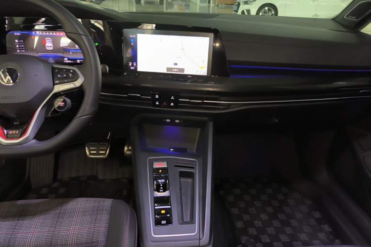 Used Volkswagen Golf GTI 2021 380TSI DSG GTI Audio And AC Panel