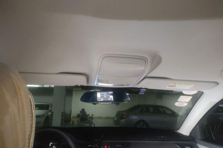 Used Skoda Octavia 2015 1.6L Manual Yijie Edition