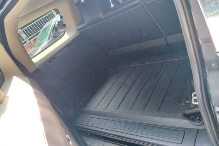 Used Hummer H3 2008 H3x 3.7 Trunk