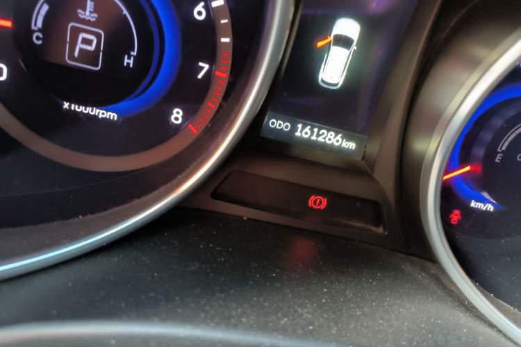 Used Hyundai Santa Fe 2013 2.4L Automatic 2WD Comfort Edition
