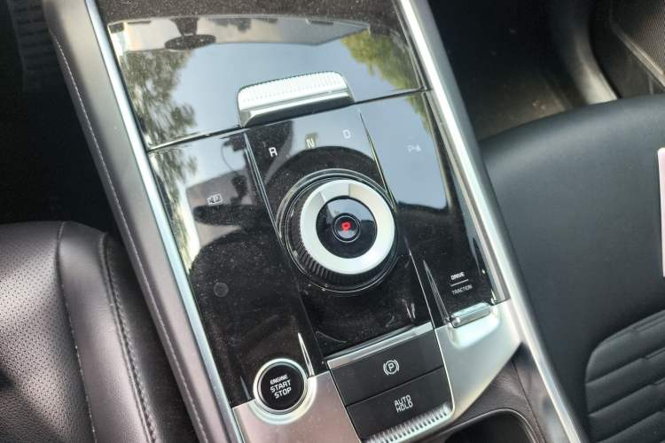 Used Kia Sportage (Chinese Domestic Model) 2023 2.0T Two-Wheel-Drive Prestige Edition
