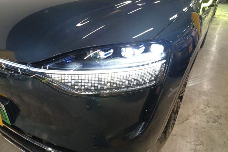 Used Hima AITO M9 2024 Range-Extended Ultra Version 42 kWh 6-Seater Model