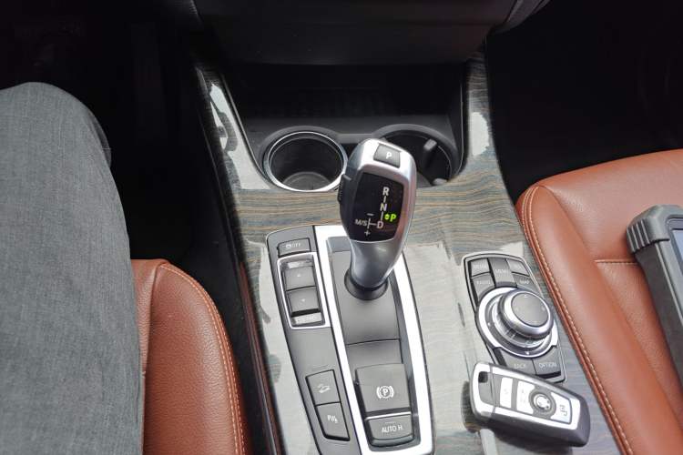 Used BMW X3 2013 Facelifted xDrive20i Luxury Edition