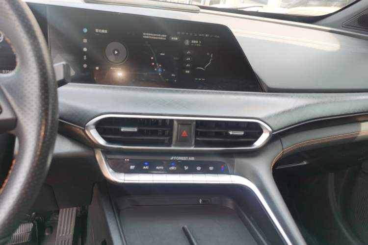 Used CHANGAN UNI-T 2022 1.5T Prestige Version Audio And AC Panel