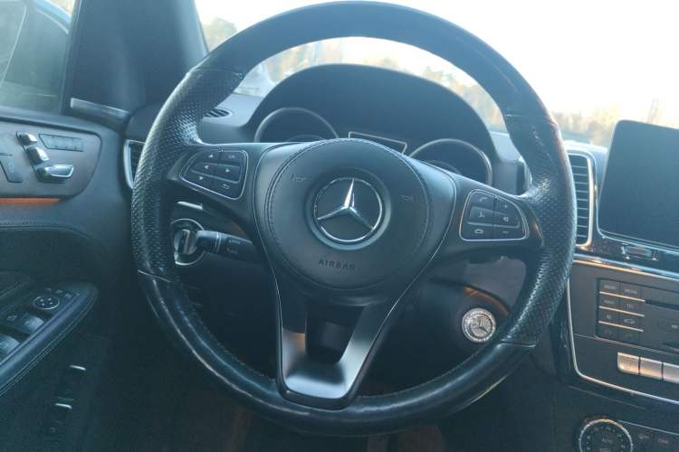 Used Mercedes-Benz CLS 
