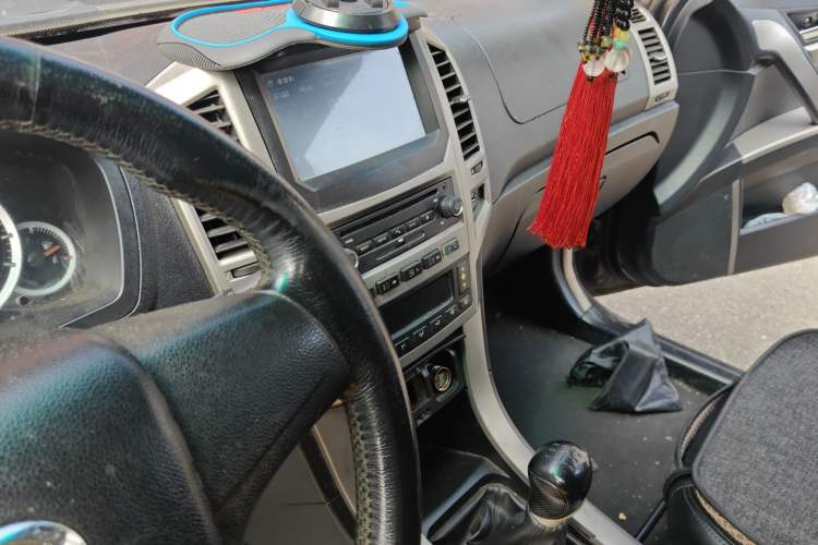 Used GAC Gonow Aoosed GX5 2012 2.0L Manual Gasoline Two-Wheel Drive Fashion Edition