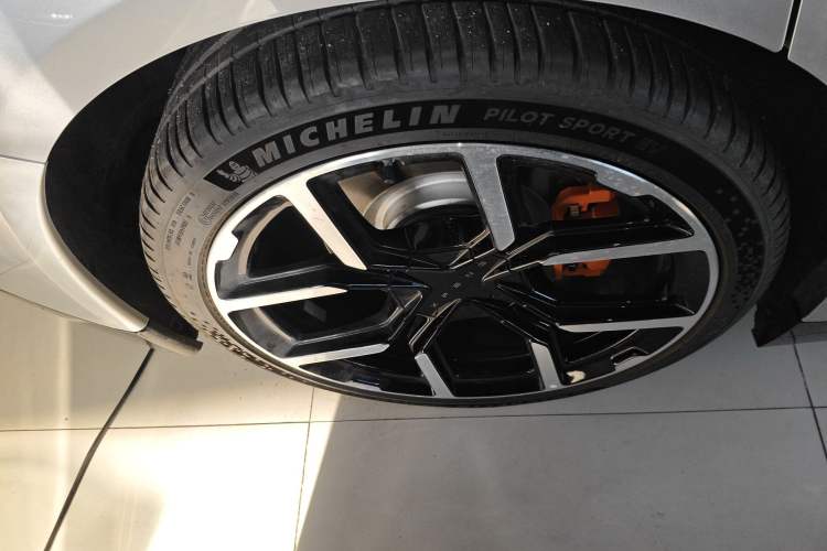 Used XPeng P7 2025 Model—702 Long Range Ultra