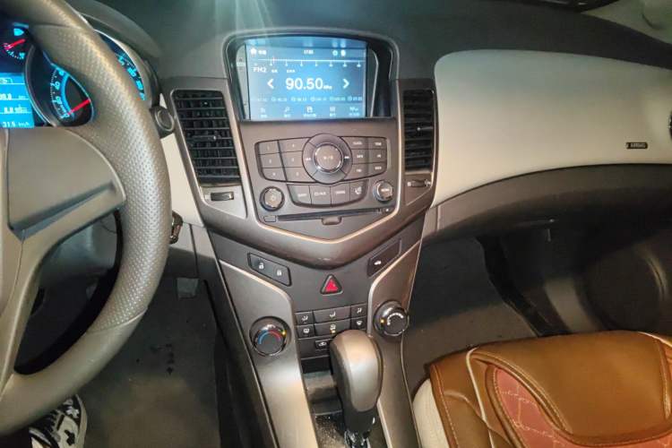 Used Chevrolet Cruze 2015 1.5L Classic SE AT
