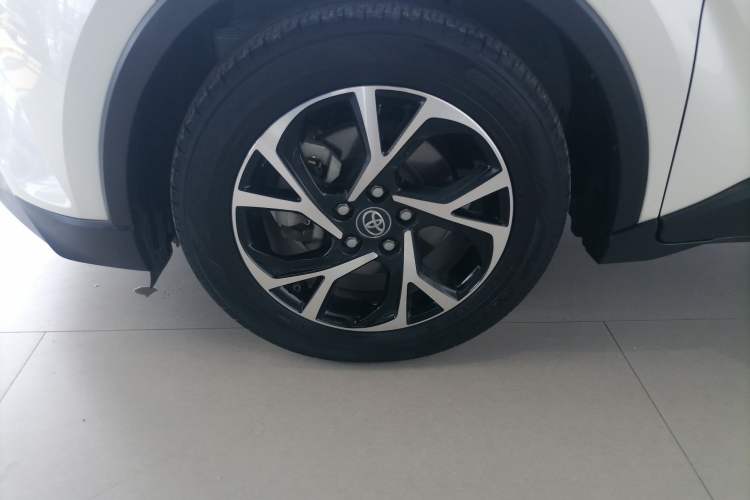 Used Toyota C-HR 2020 2.0L Leading Edition
