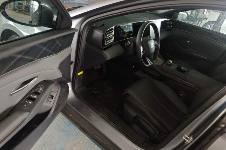 Used BYD Qin L 2024 DM-i 80KM Leading Model