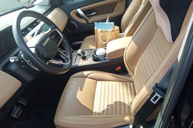 Used Land Rover Discovery Sport 2024 Performance Tech Edition
