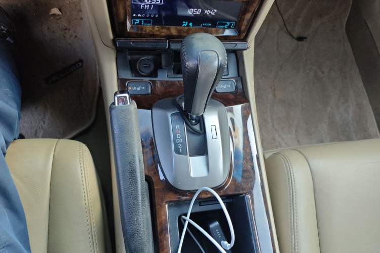 Used Honda Accord 2010 2.4L LX Gear Lever