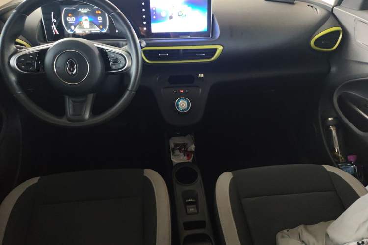 Used ORA White Cat 2022 Upgraded Model 305km Range Luxury Version Lithium-Ion Battery