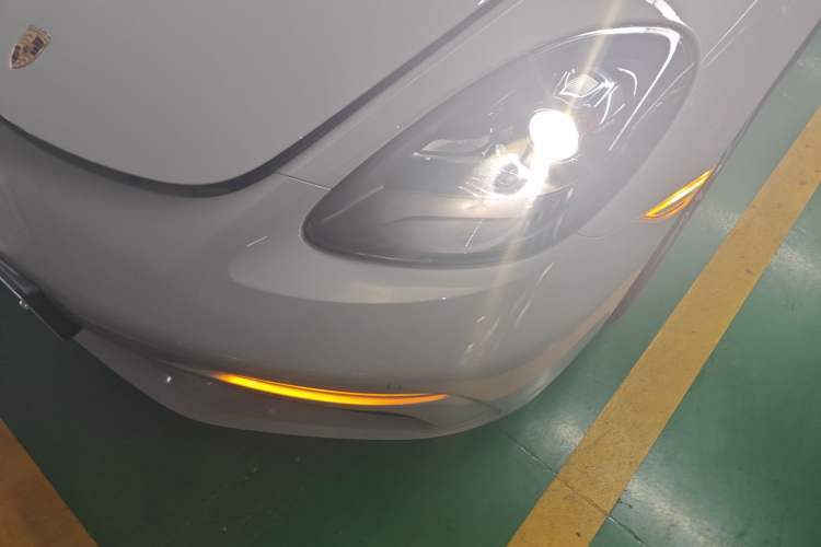 Used Porsche 718 2020 Cayman 2.0T
