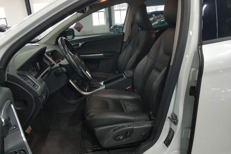 Used Volvo XC60 2014 T5 Zhiyi Edition
