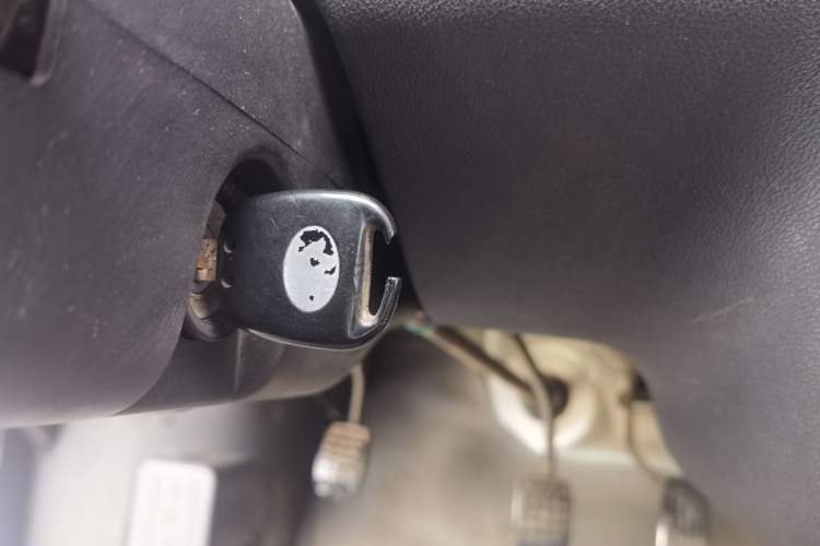 Used Wuling Zhiguang 2013 1.0L Practical Version
