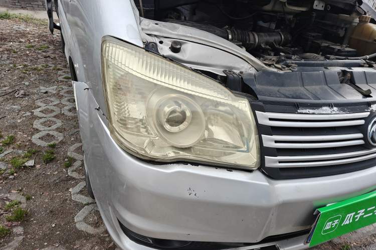 Used FORTHING Lingzhi 2018 M3 1.5L 7-Seater Standard Model
