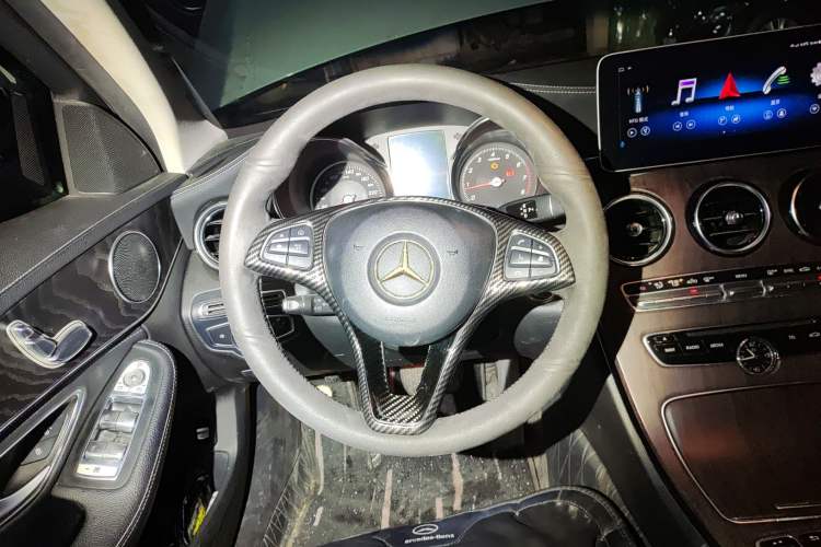 Used Mercedes-Benz C-Class 2017 Restyled C 180 L Fashion Edition Sport Version
