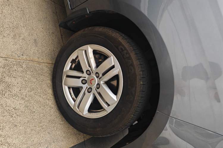 Used Wuling Zhengcheng  Right Front Wheel Hub