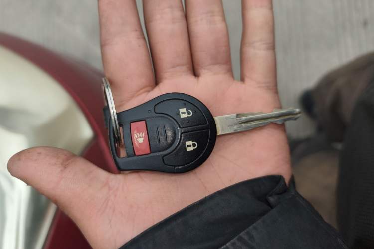 Used Nissan Tiida 2014 1.6L CVT Comfort Model Vehicle Key