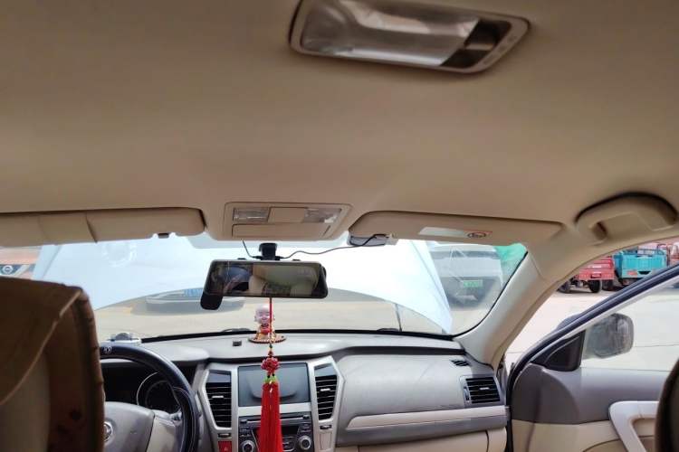 Used Dongfeng Aeolus A60 2014 1.6L Manual Luxury Model
