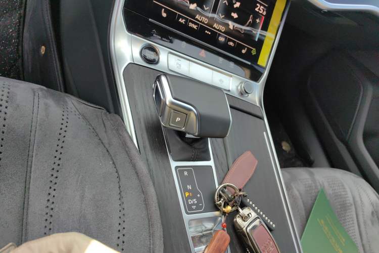 Used Audi A6L 2024 45 TFSI quattro Prestige Dynamic Edition
