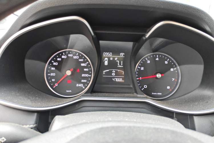 Used MG 6 2017 20T Manual Luxury Smart Connect Version China V Standard