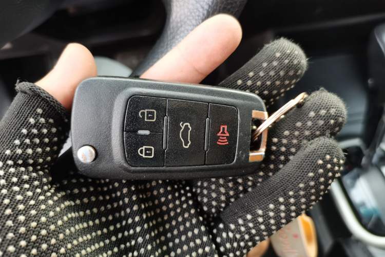 Used Nissan Sylphy 2019 Classic 1.6XE+ CVT SmartConnect Leading Edition Vehicle Key