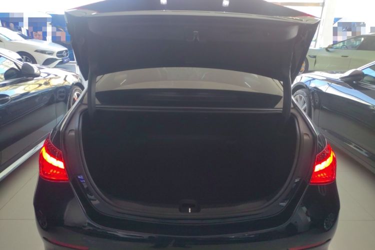 Used Mercedes-Benz C-Class 2023 Restyled C 260 L Night Edition Sports Version
