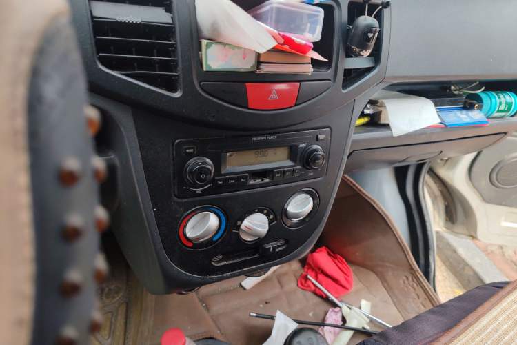 Used BAIC Weiwang 306 2011 1.3L base model 7 seats
