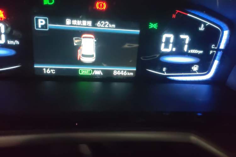 Used Hyundai Custo 2024 270TGDi LUX Prestige Edition Odometer Close Up