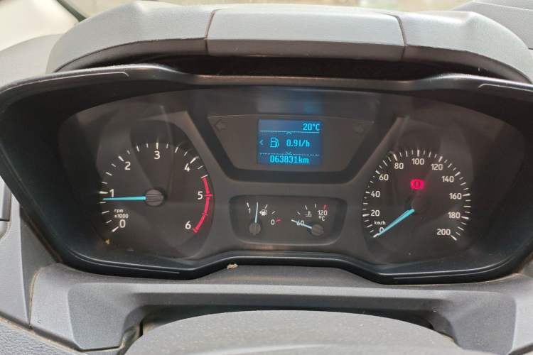 Used Ford Transit 2019 2.0T Diesel Multi-Purpose Commercial Vehicle Short Wheelbase Low Roof 6-Seater China VI Standard
